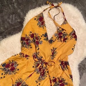 Floral print ruffle hem halter romper